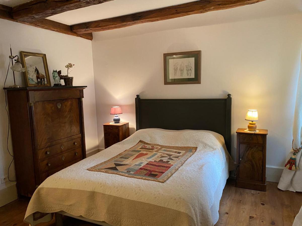 Le Pigeonnier De Saint-Loup Bed And Breakfast Экстерьер фото